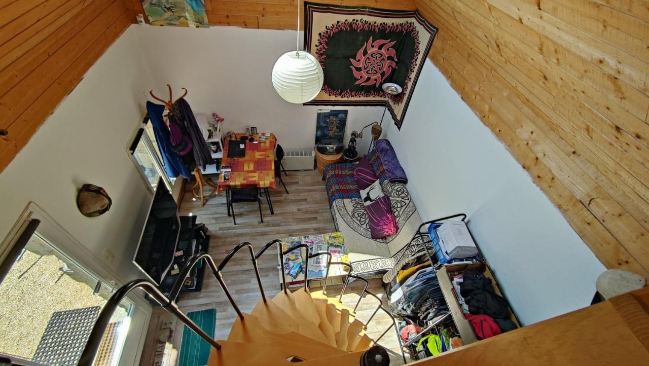 Maisonnette Avec Cour Ploubezre Extérieur photo